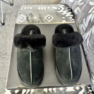 UGG Black Disquette Slippers